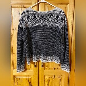 NorthStyle Black White Knit Snowflake Sweater S